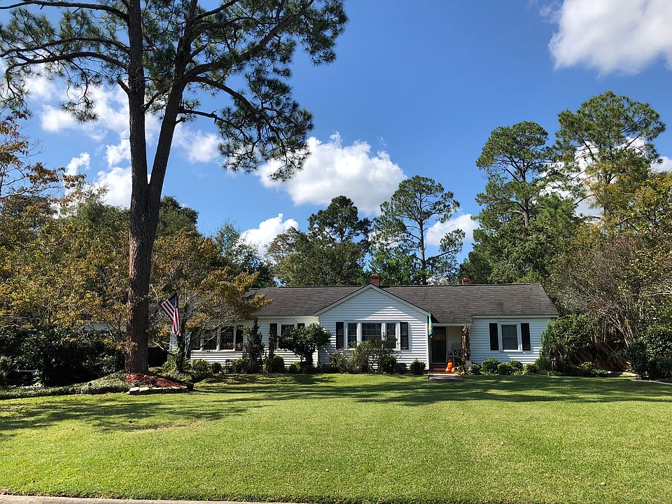 1st image of 407 College Blvd