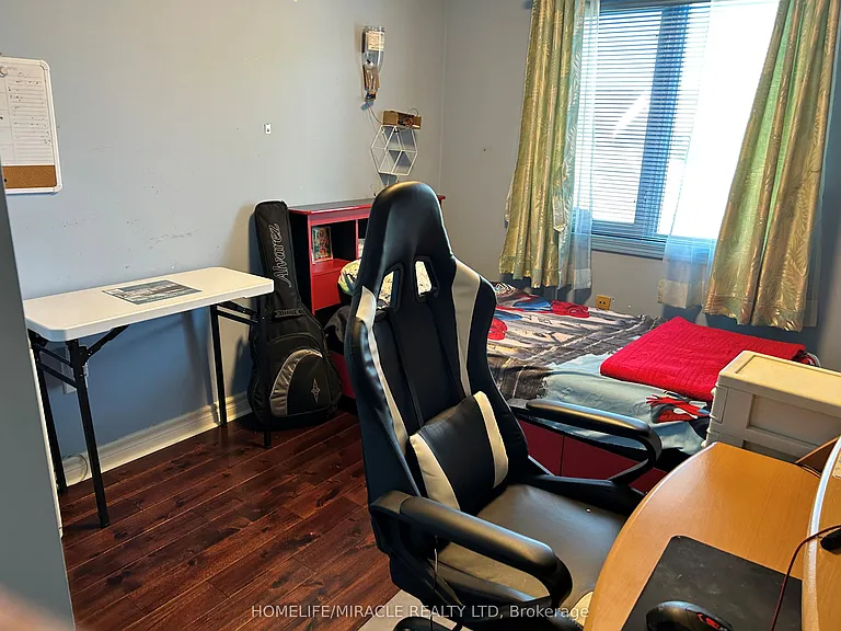83 Cornell Park Ave — Photo 10