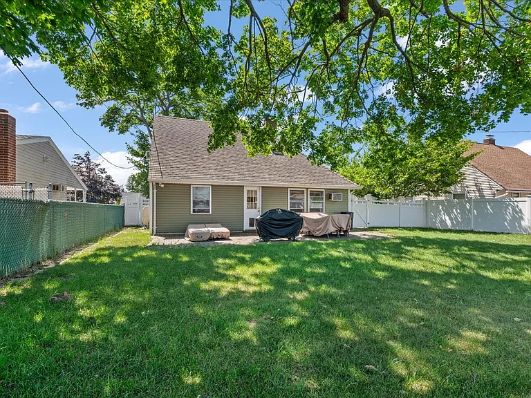 7 Chickadee Ln — Photo 24