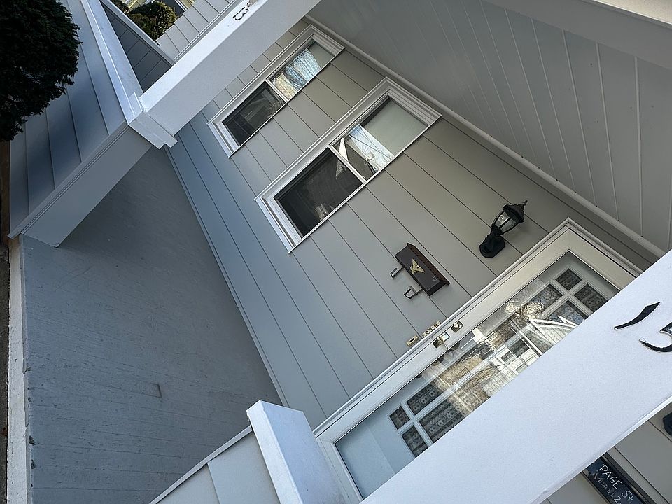 Front Patio for tenant use