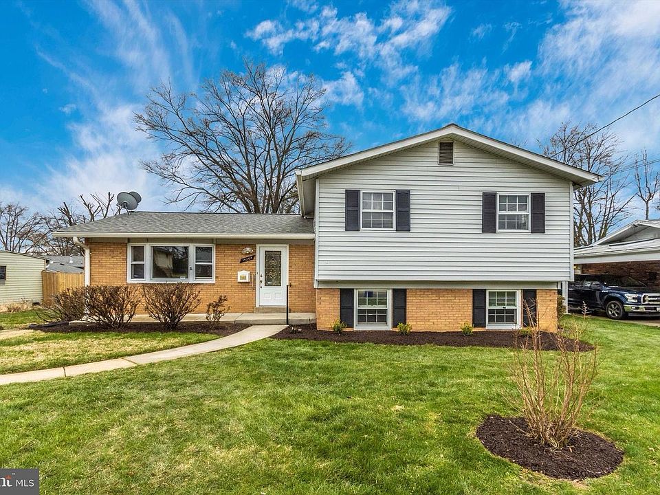 1st image of 14204 London Ln