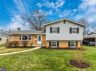 14204 London Ln, Rockville, MD 20853