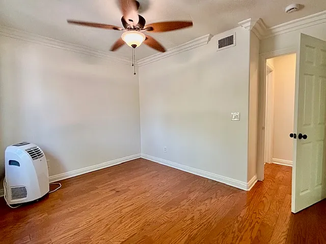 685 W 18th St #1 — Photo 30