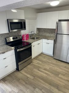 43 NW 60th Ct, Miami, FL, 33126