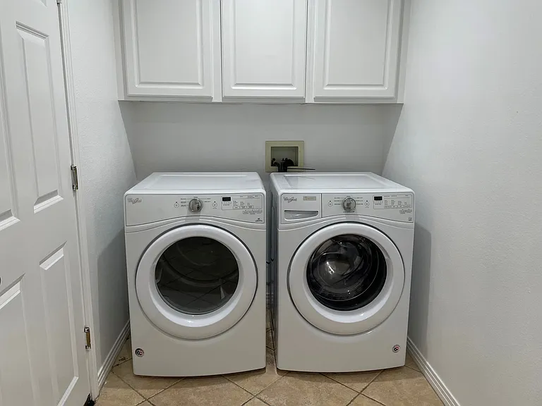7651 Jordan Ave — Photo 16