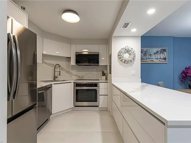 5 Bluebill Ave #104 — Photo 5