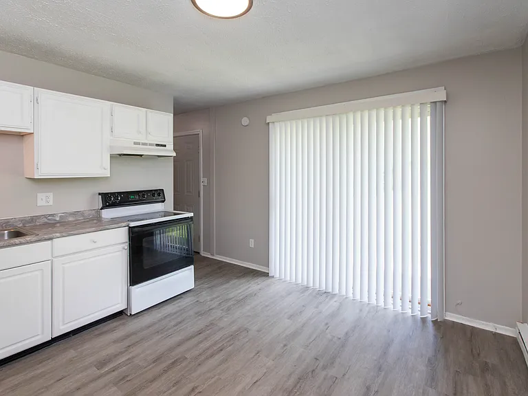 9410 Meadowlark Dr — Photo 6