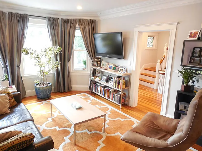 7 Fairfield St #9 — Photo 19
