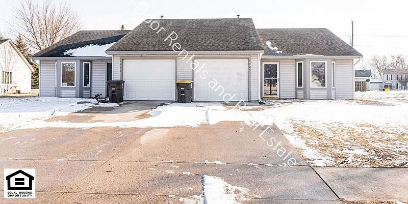 1st image of 1420 Flagstone Dr