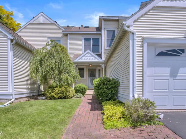 17 Kensington Place, Albany, NY 12209