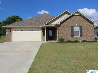 13766 Neptune Ln, Athens, AL 35613