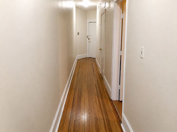 2nd image of 132.5 Oxford St #9