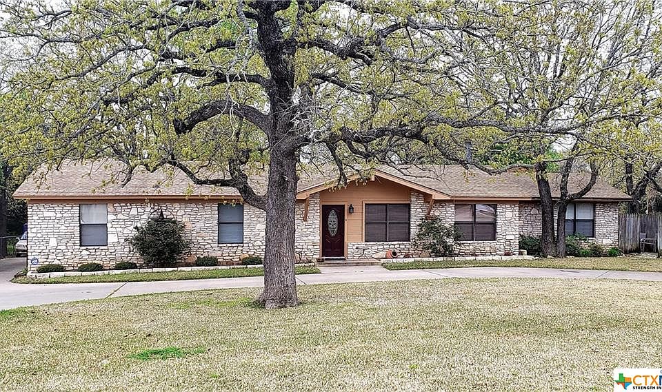 1st image of 603 River Oaks Dr