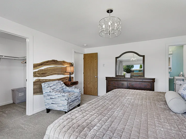 15185 Yotie Ct — Photo 31