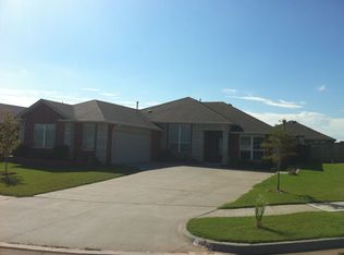 2508 Woodsong Dr, Norman, OK 73071