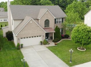 100 Hanover Dr, Versailles, KY 40383