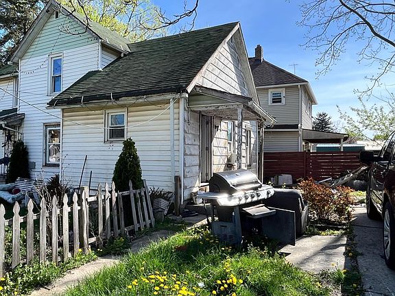 2nd image of 333 W Columbia St