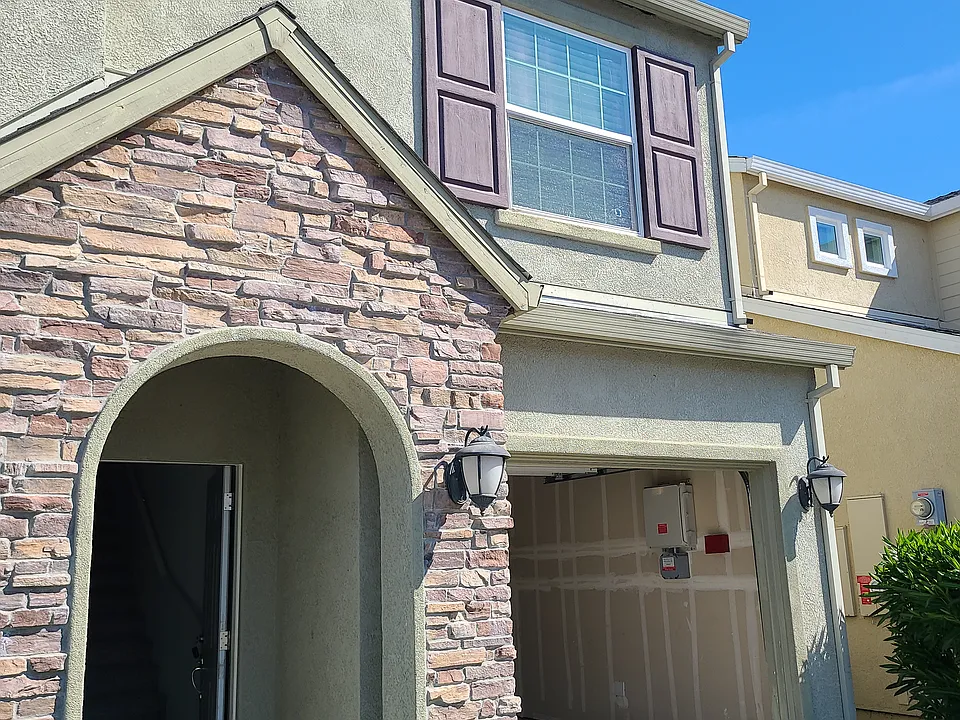 8167 Weeping Willow Ln