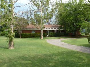 2151 Bell Rd S, Iowa Park, TX 76367