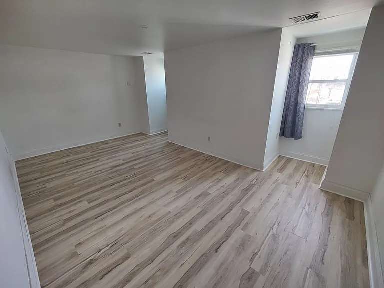 742 Ohio Ave — Photo 3