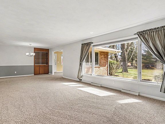 4th image of 7052 N 30th St