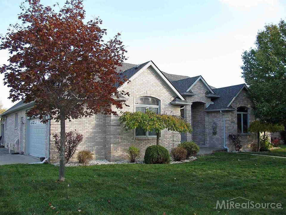1st image of 47410 Mallard Dr