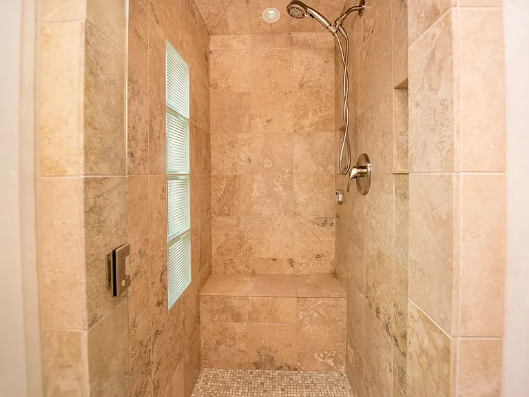 9941 Hot Springs Dr — Photo 26