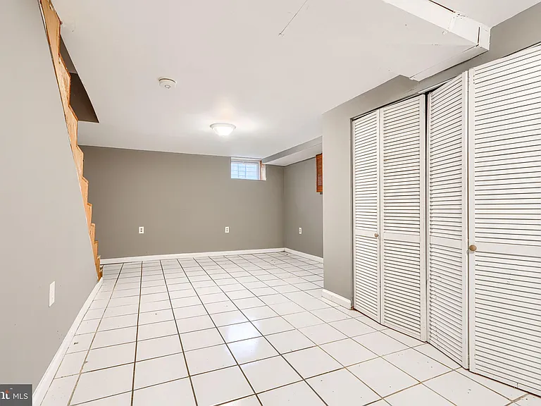 1931 Griffis Ave — Photo 18