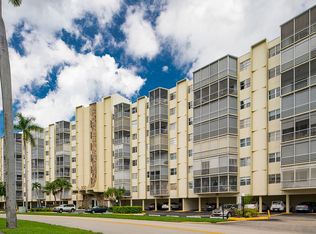 200 Diplomat Pkwy APT 222, Hallandale Beach, FL 33009