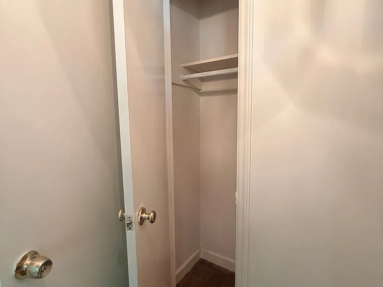 5701 Cates Dr — Photo 36