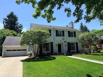77 Merriweather Rd, Grosse Pointe Farms, MI, 48236