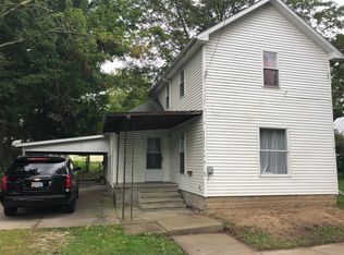 28 S Main St, Quincy, MI 49082