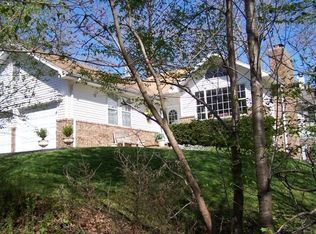 112 Oakwood Dr, Branson, MO 65616