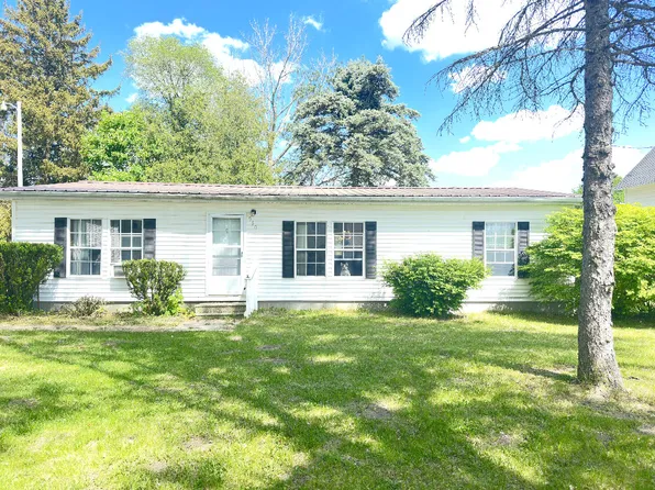 910 Olaf St, Big Rapids, MI 49307