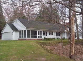 60 Canyon Trl, Rochester, NY 14625