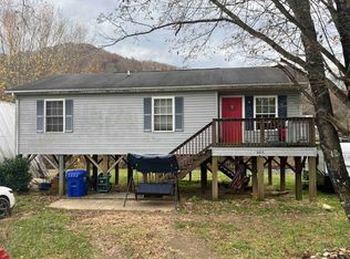 9619 Old Roanoke Rd, Elliston, VA 24087