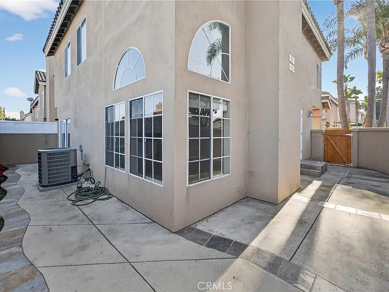 152 Terraza Ct — Photo 35