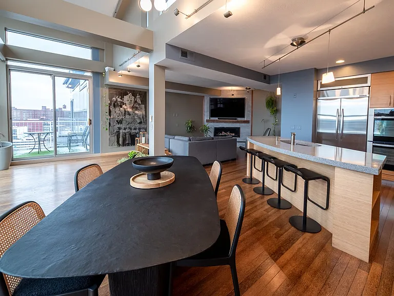 1237 Washington Ave #1209 — Photo 3