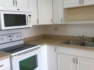 1912 Monroe St APT 206, Hollywood, FL 33020