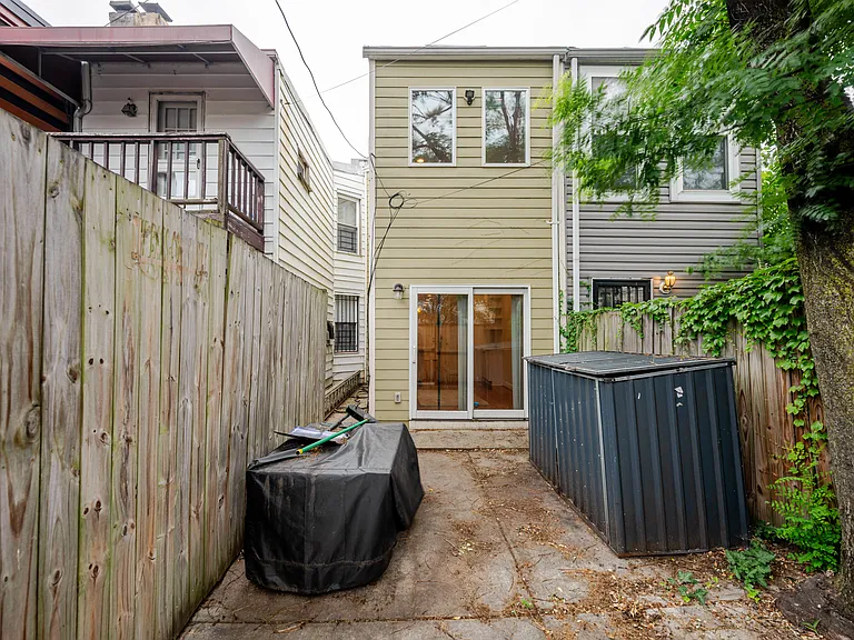 1524 Constitution Ave NE — Photo 23