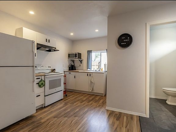 5th image of 7044 S K St Unit B