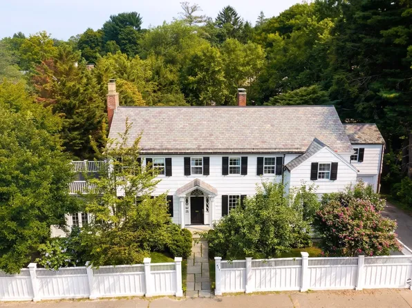 401 Heath St, Brookline, MA 02467