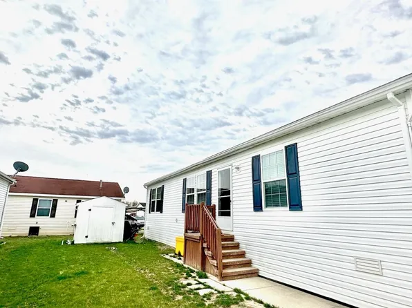 349 Teal Ln, Capac, MI 48014