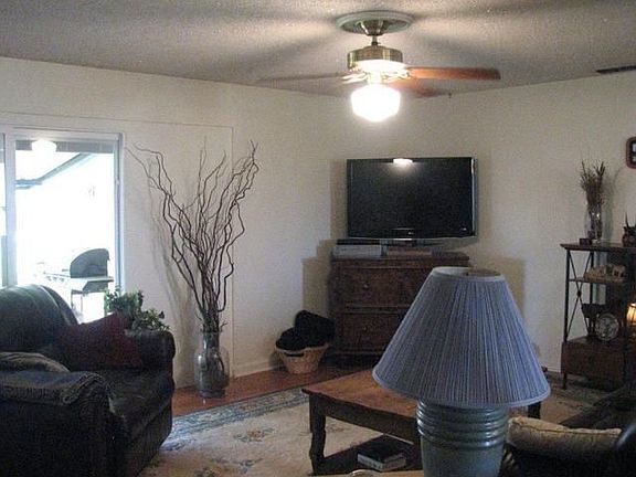 4th image of 1420 Beechwood Ln