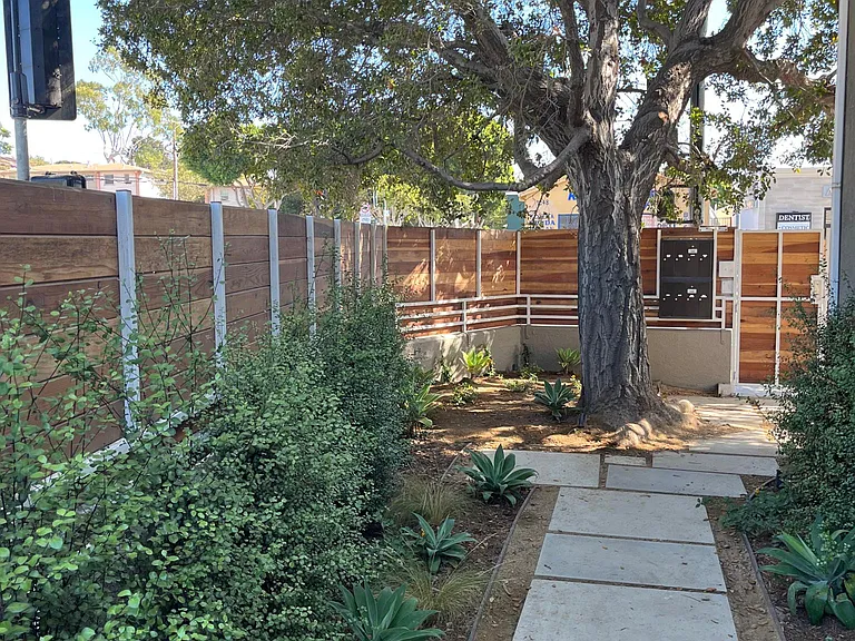 1023 Pico Blvd — Photo 17