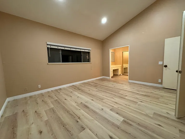 3338 Belle River Dr — Photo 13