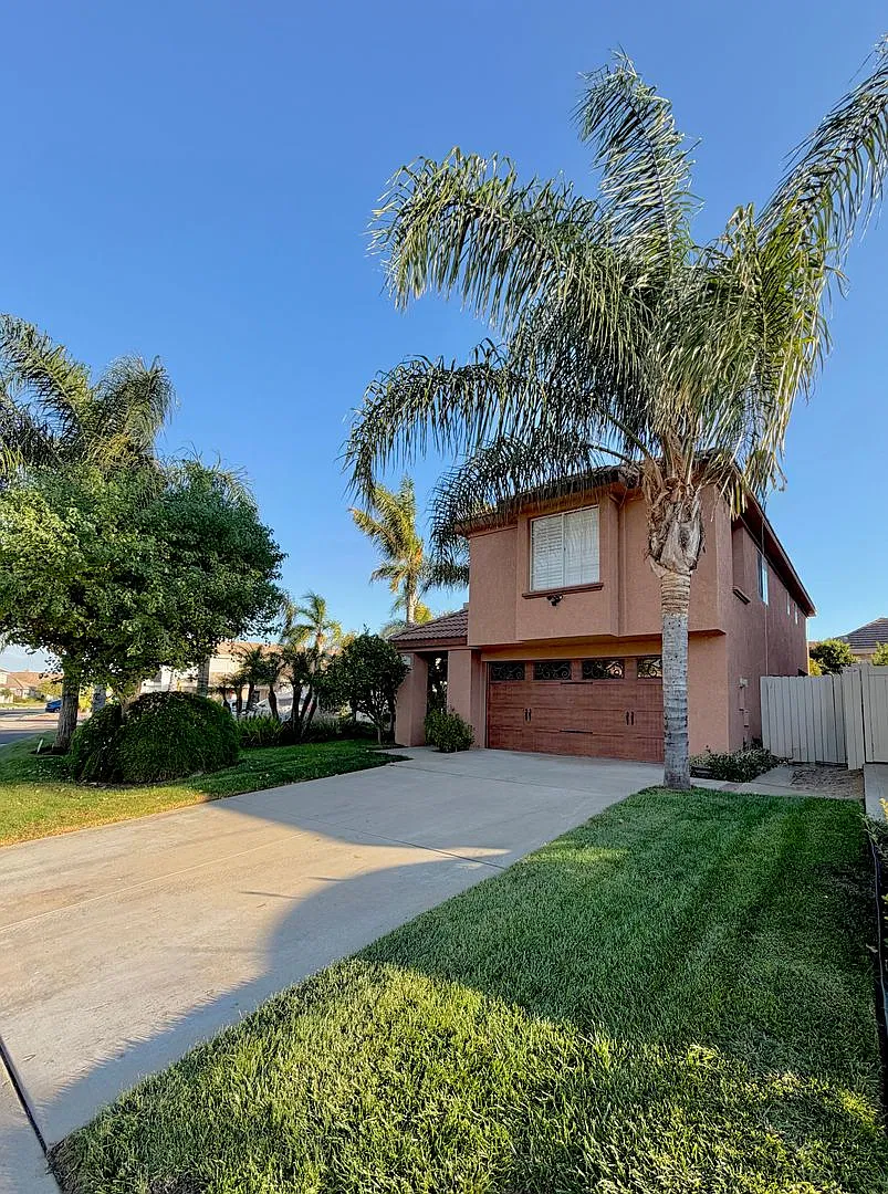 4 Bedroom Executive Home for rent in Murrieta — Photo 3