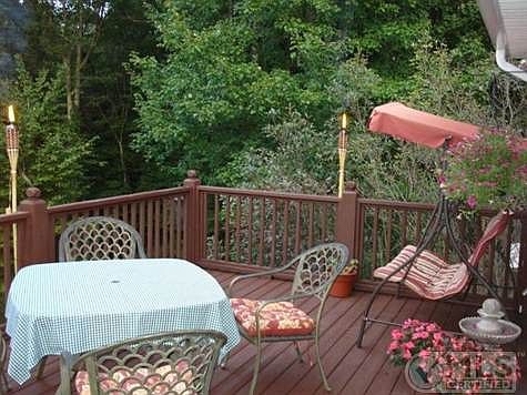 4th image of 1005 Lakeside Ct