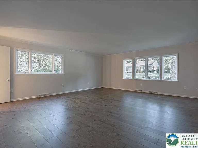 3608 S Highland St — Photo 41