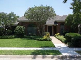 9008 Corral Dr, Irving, TX 75063